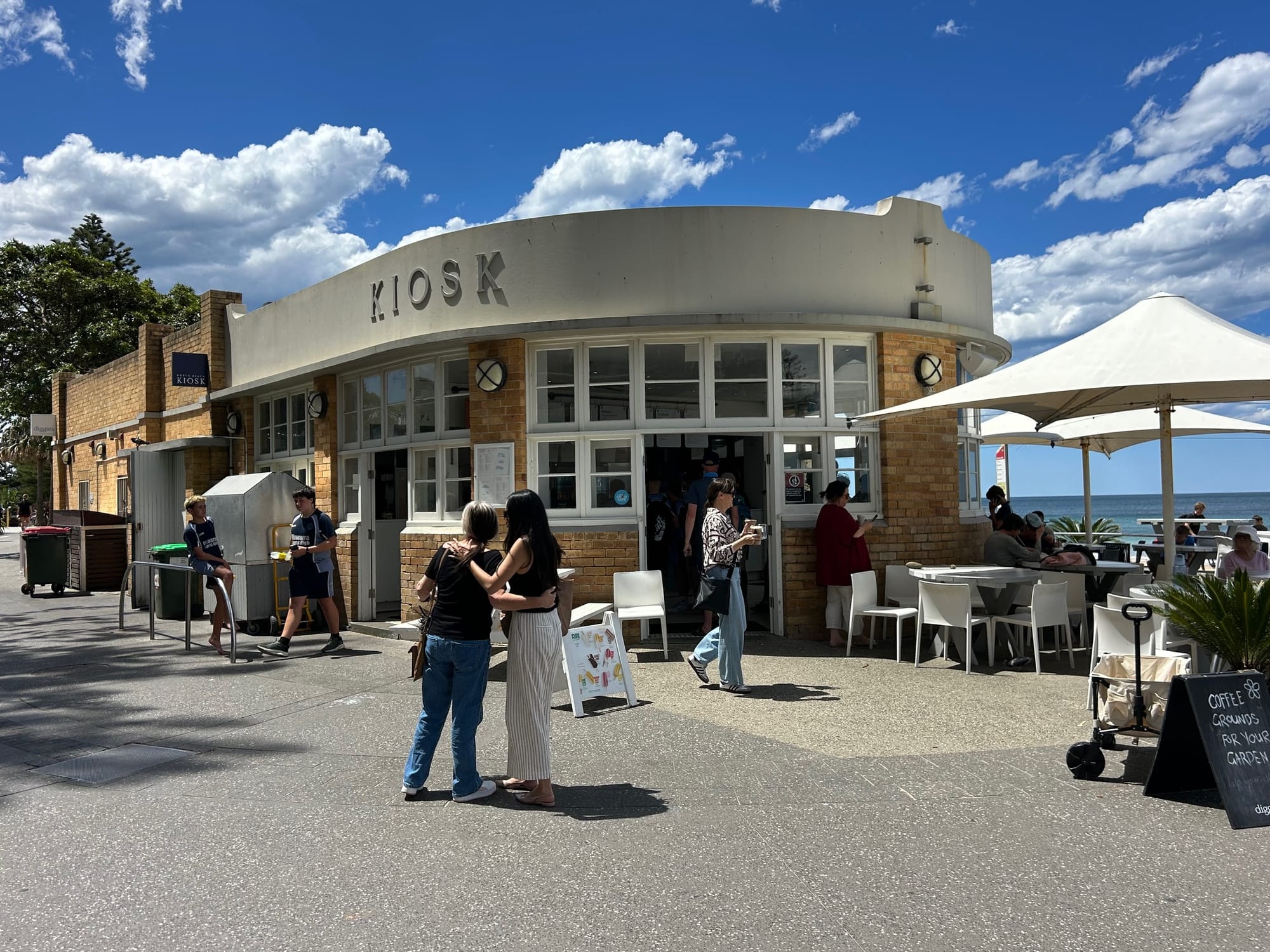Iconic Diggies cafe and kiosk set for lengthy closure to allow for major beachfront works  post image