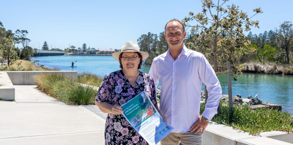 Council casts Lake Illawarra  opportunity line, invites bites