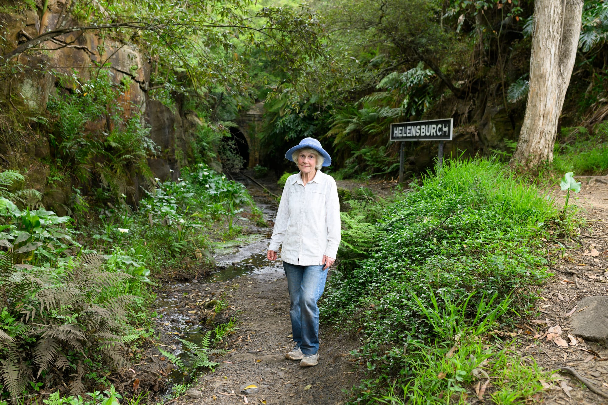 Landcare wages war on weeds at historic Helensburgh site  post image