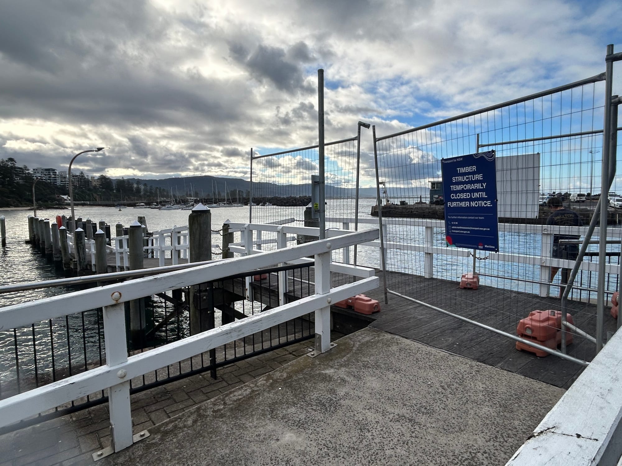 Divers to assess extent of damage to ageing harbour jetty 
												post image