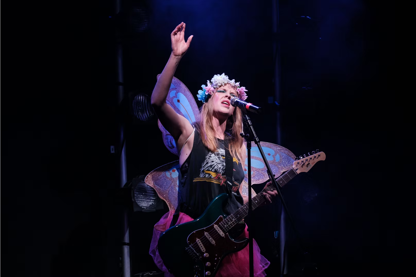 Sprinkles on top: Fairy character back for a goodbye flutter 
												post image