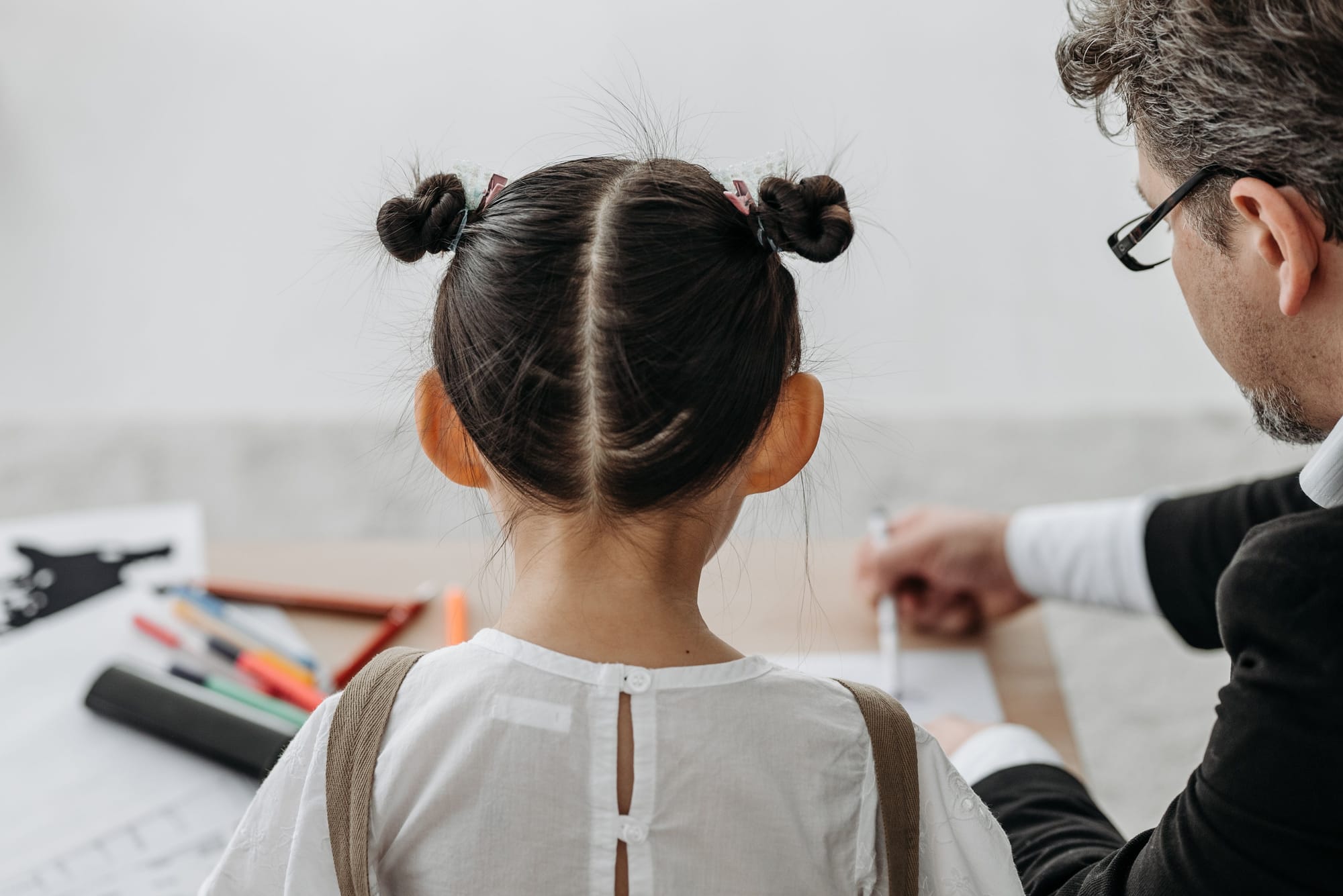 Telling a young child they are ‘smart’ seems like a good idea. New research shows how it could encourage them to cheat 
												post image