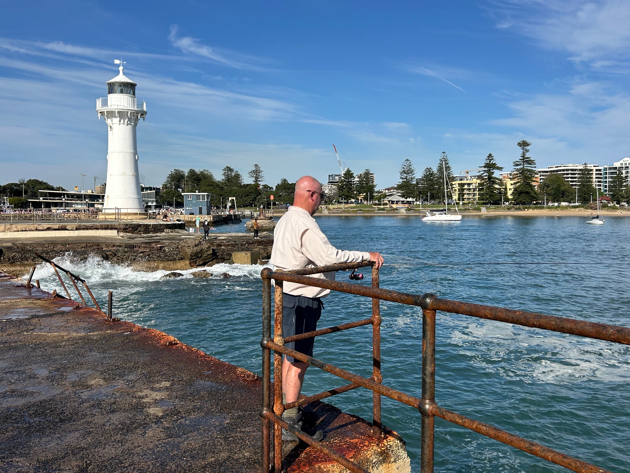 Drowning sparks calls for urgent safety measures at Wollongong Harbour breakwall
