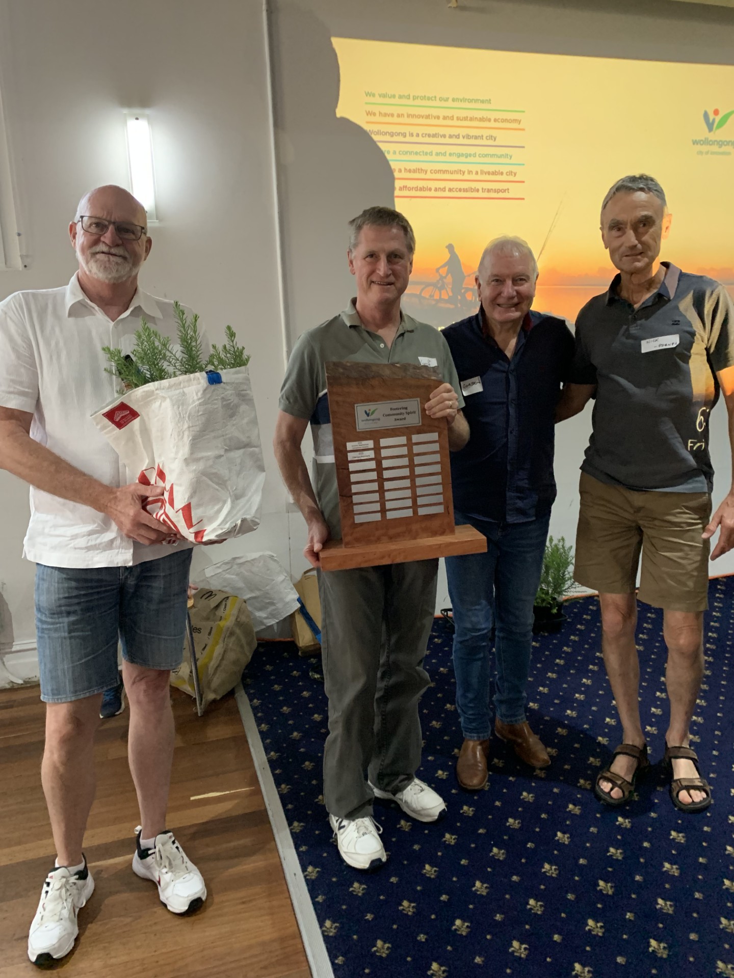 Odenpa Bushcare's war on weeds shows Wollongong spirit