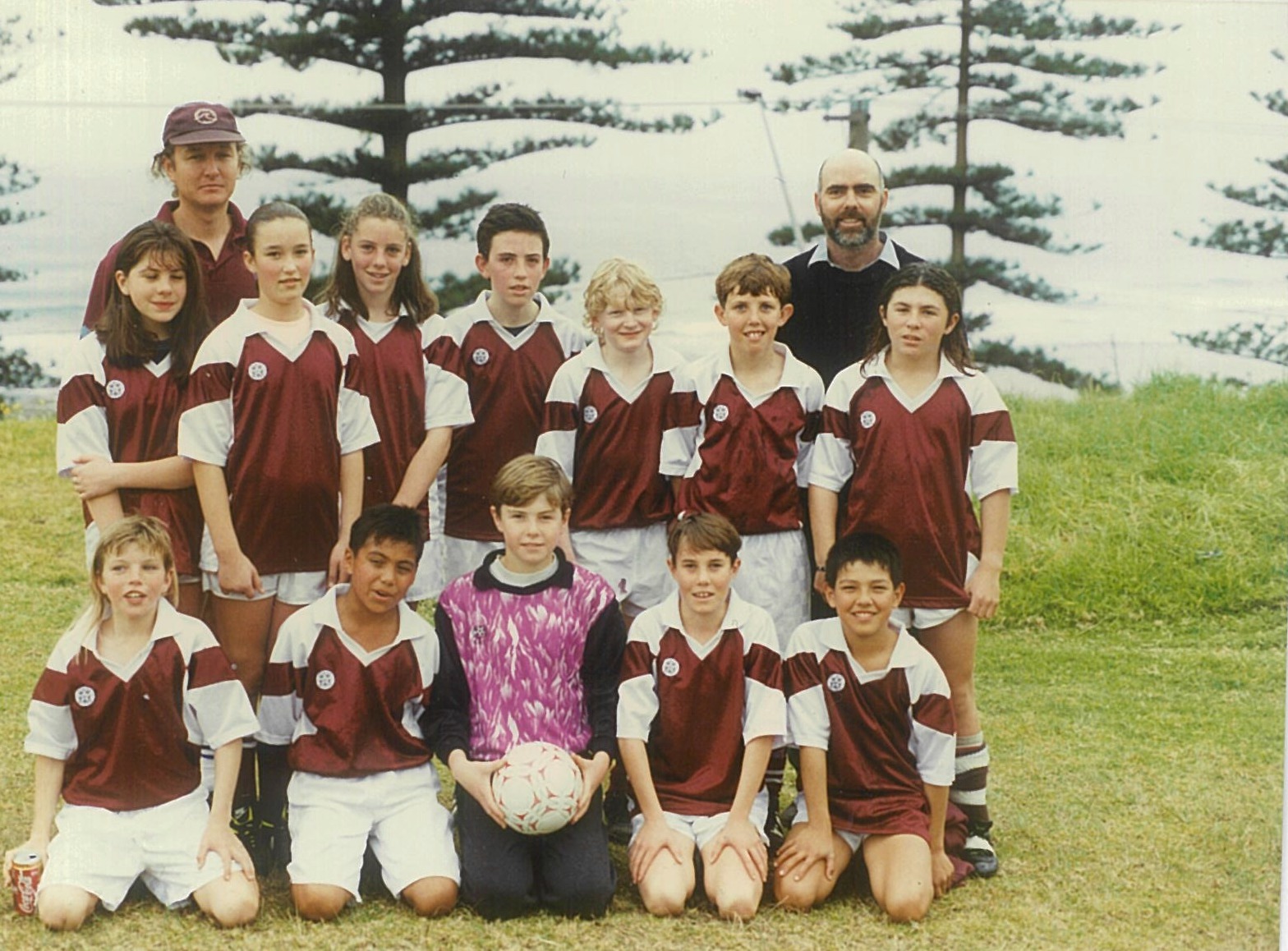 Coledale Waves kicks on 30 years