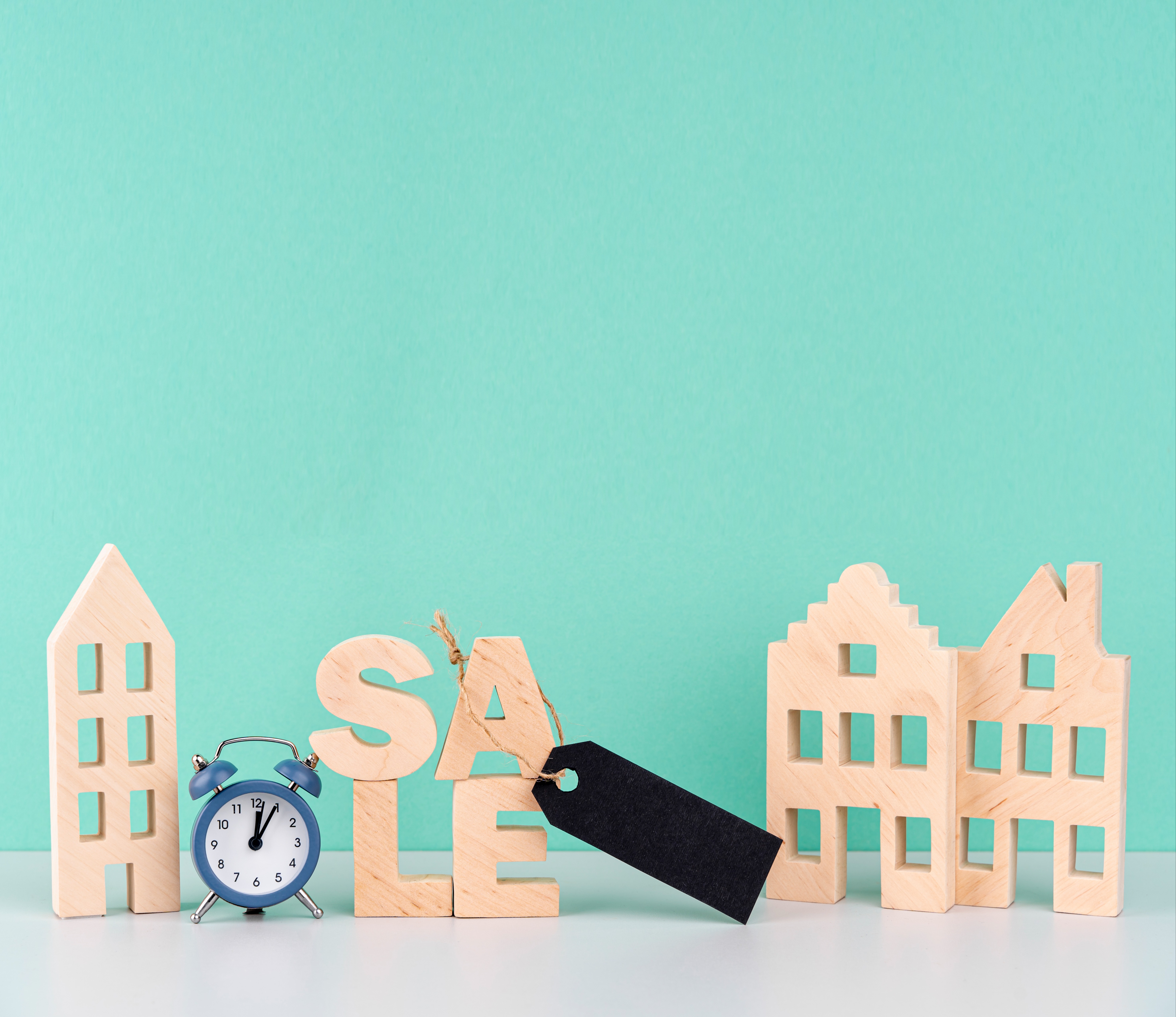 Interest rates on hold again but distressed sales inevitable