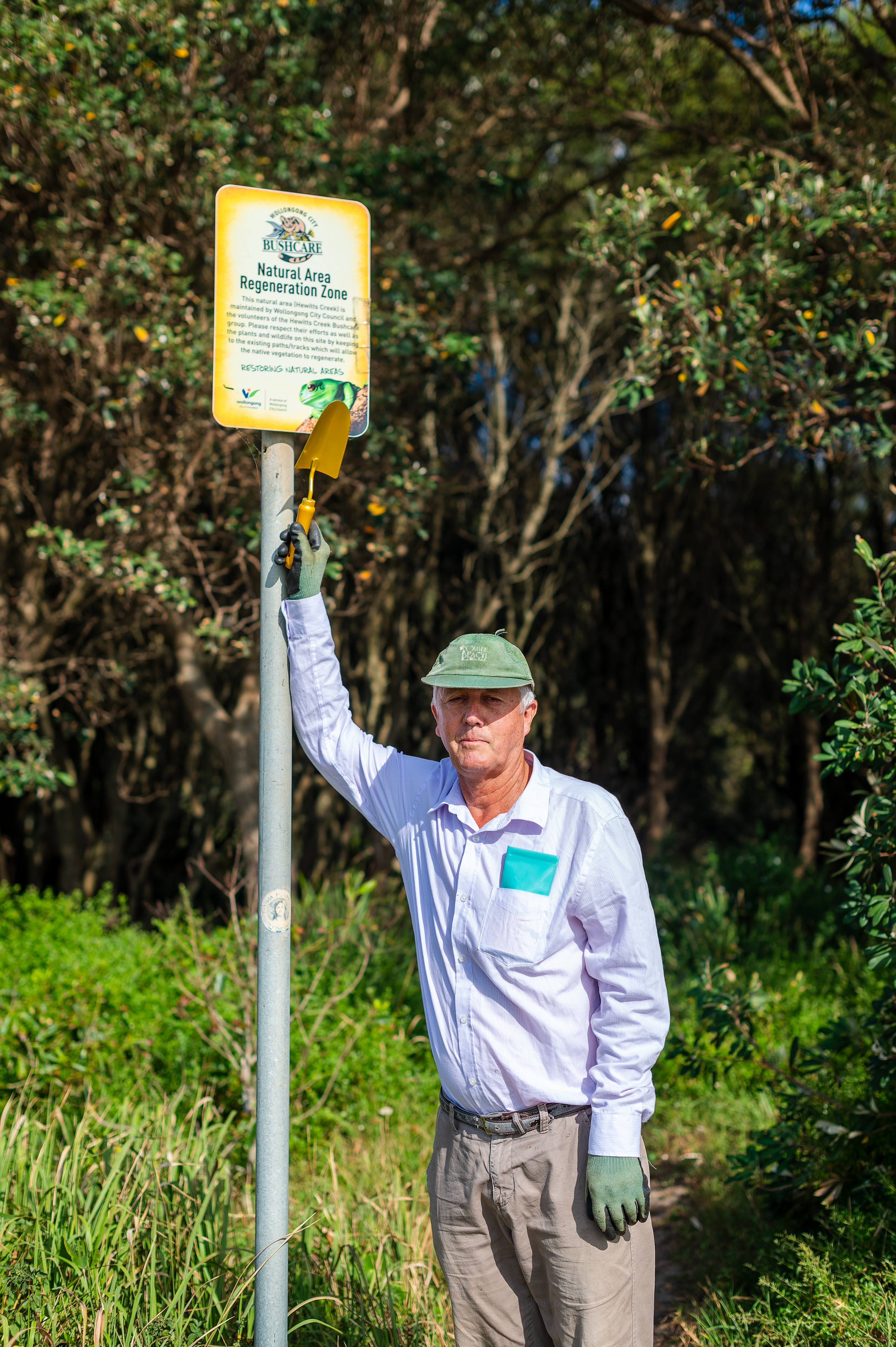 Working wonders: The man with the golden trowel  post image