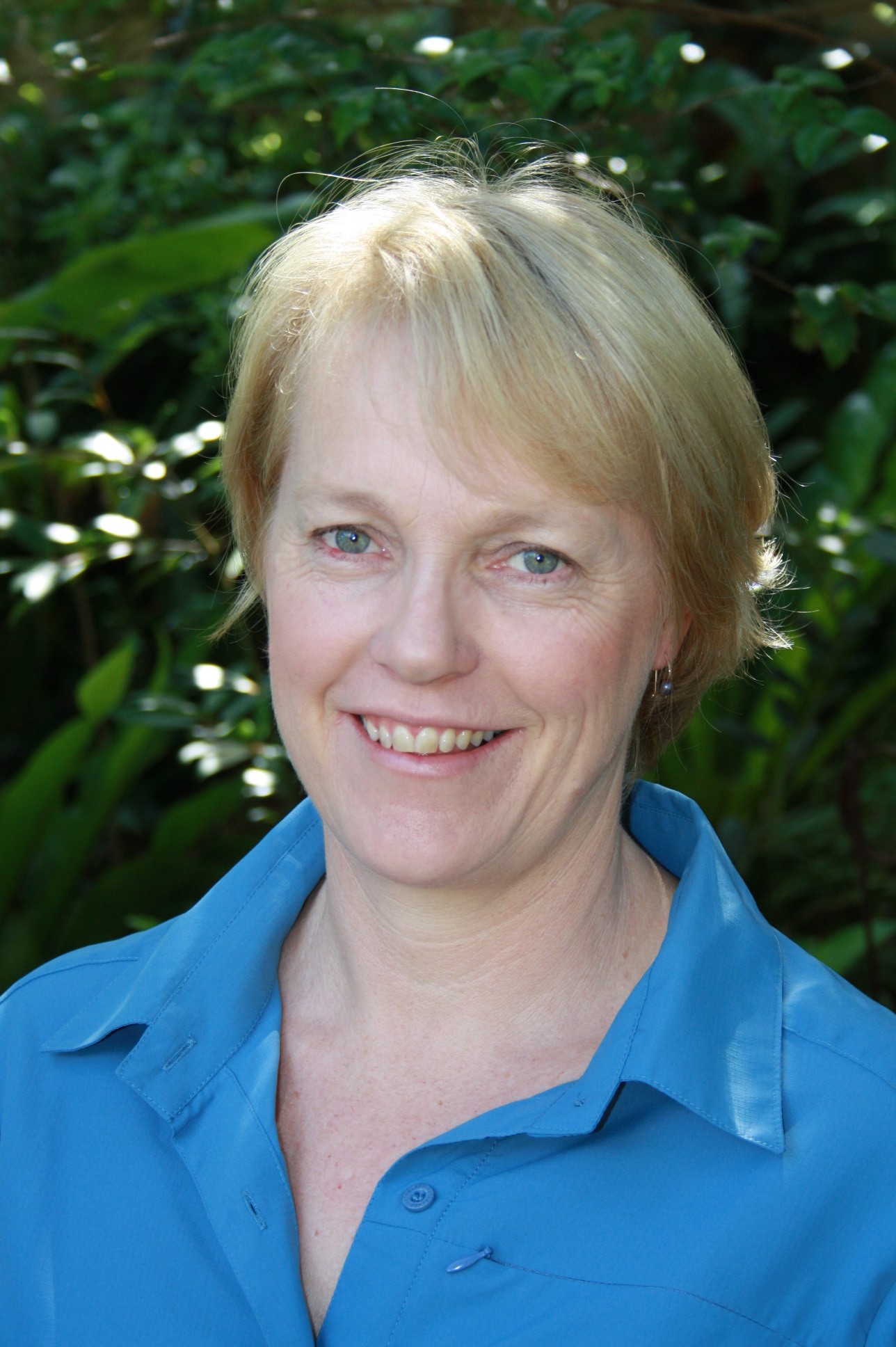 Helen Lewis  profile image