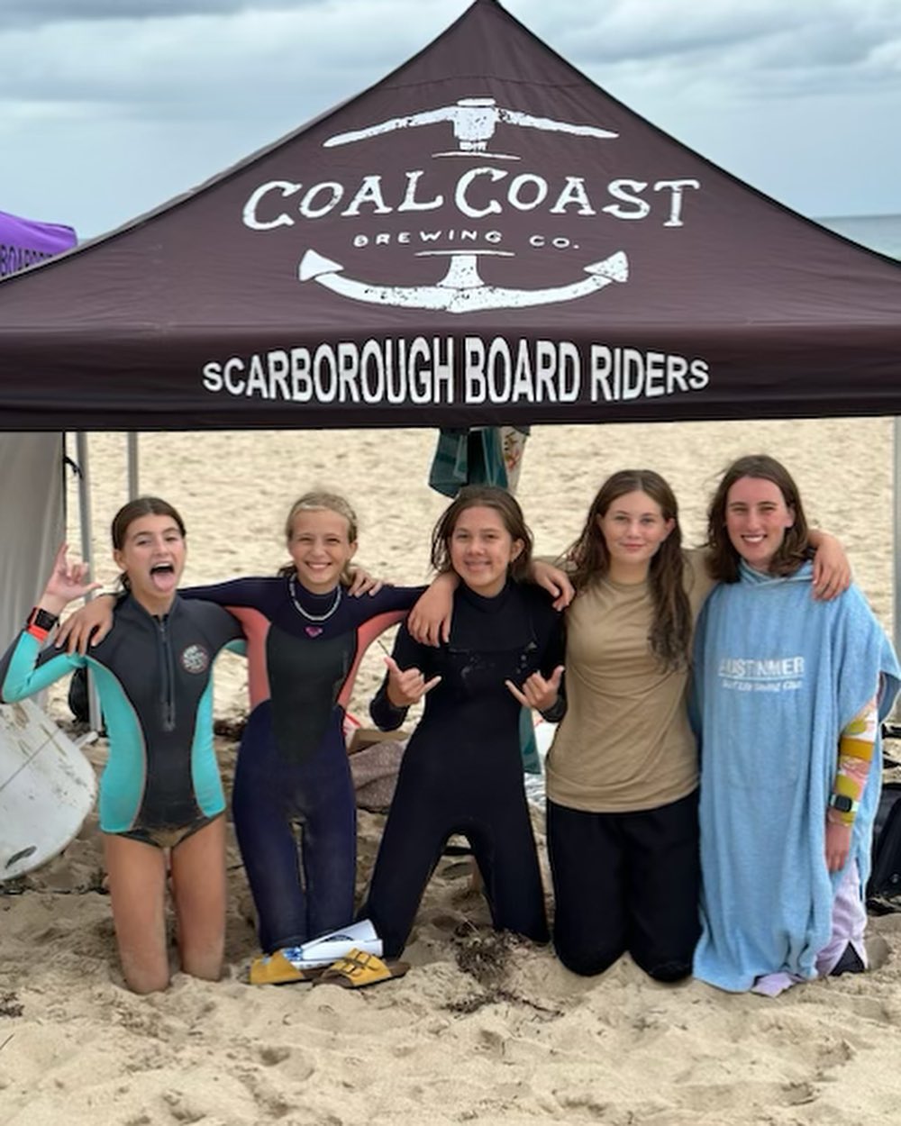 Women surfed with strength and strategy