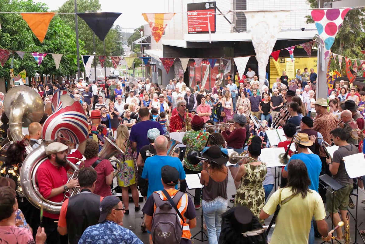 Ken Field's Hootband performing en masse at HONK! Oz festival 2020. Image by David Rooney.  