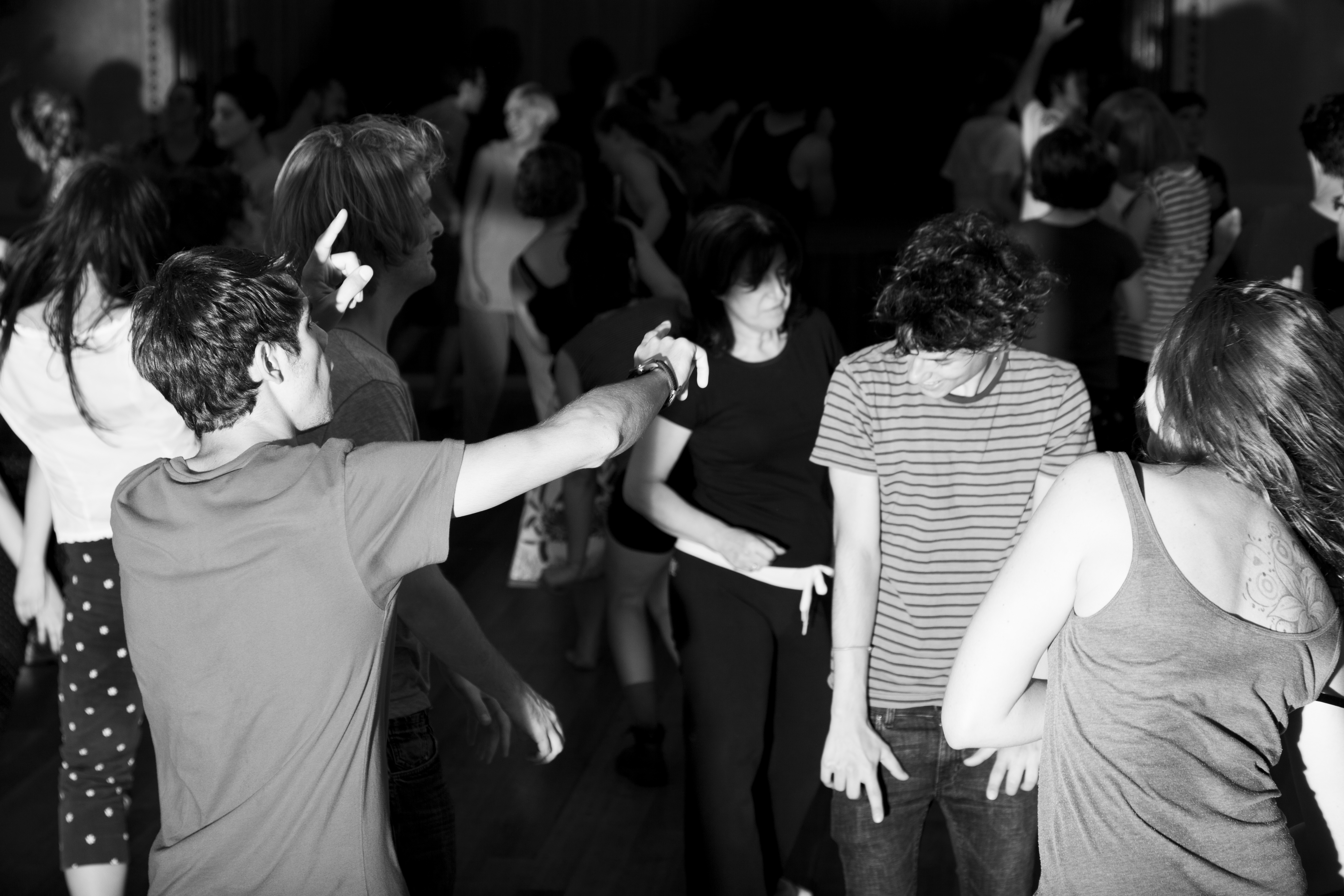 Time to dance in the dark