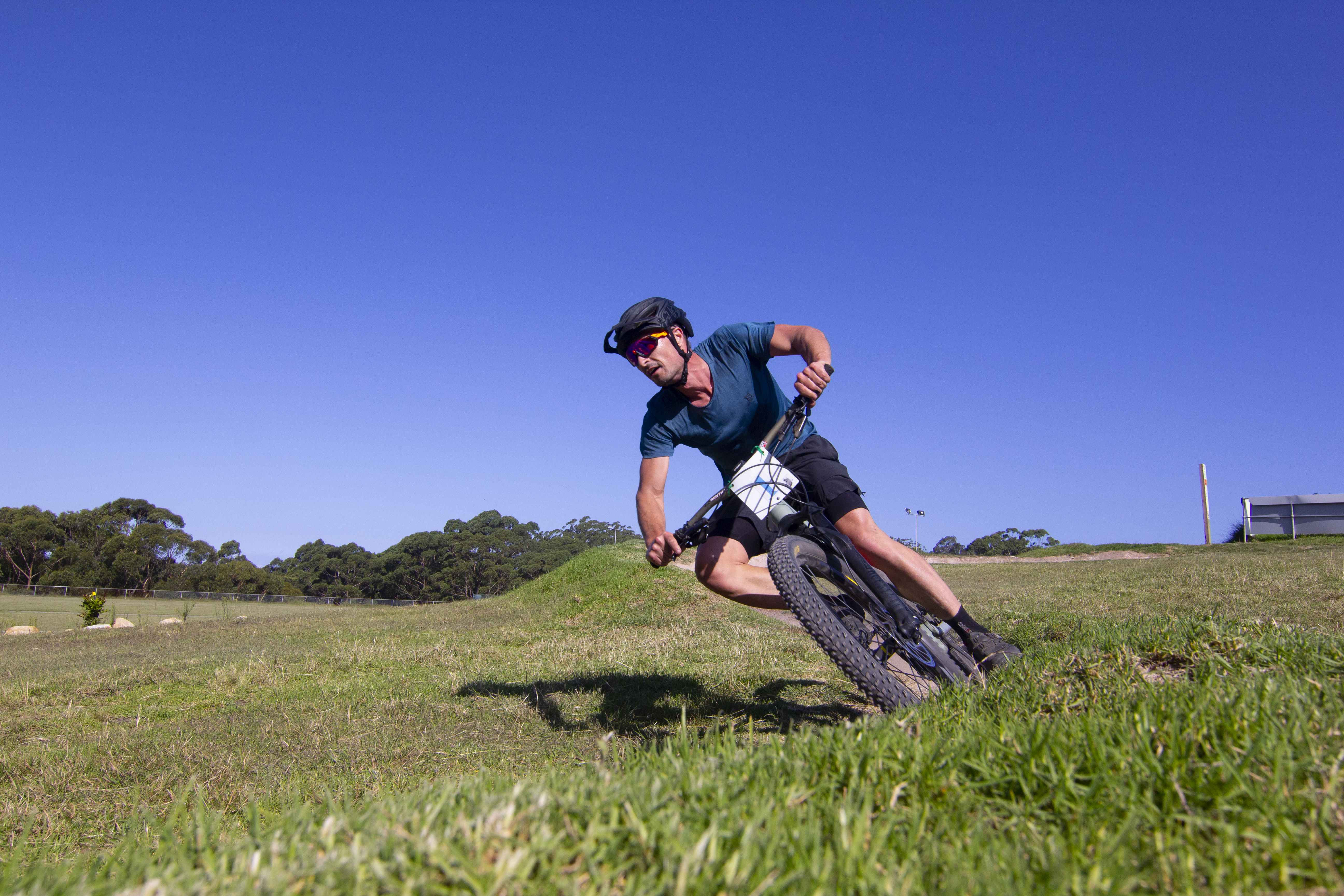 Club raises $5k for fire victims  post image