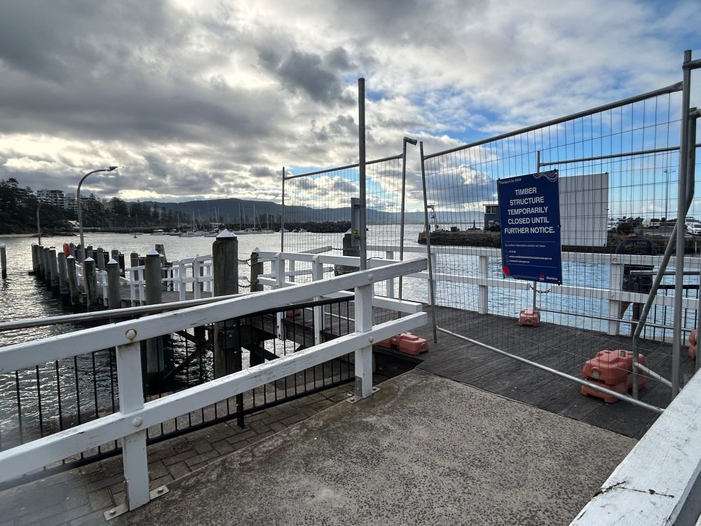 Divers to assess extent of damage to ageing harbour jetty post image