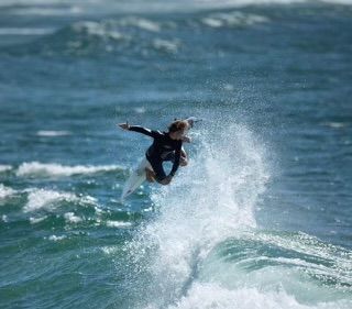 Illawarra surf stars ready for national interschools comp post image