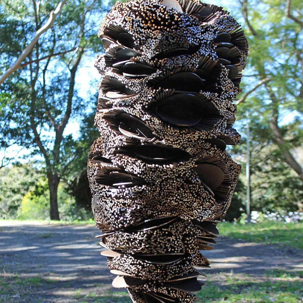 Tiptoe through the sculptures post image