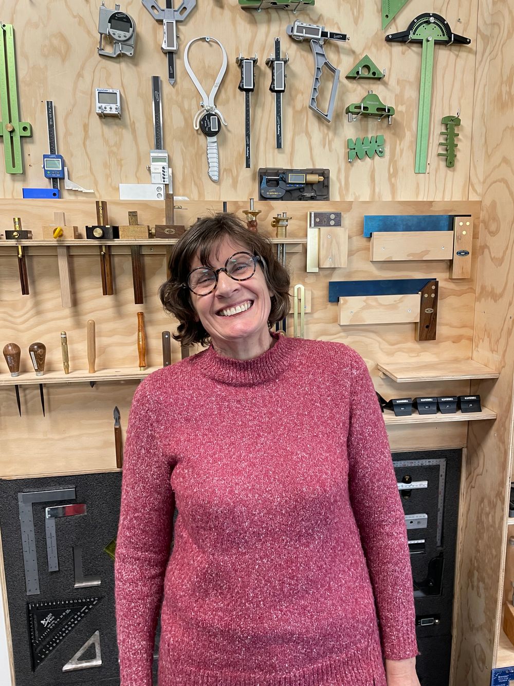 Q&A with woodcarver Carol Russell post image