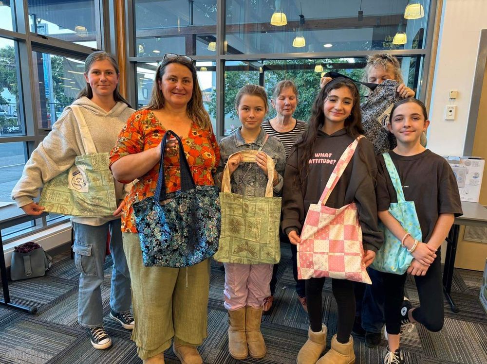 Learn to sew Boomerang bags at your library post image