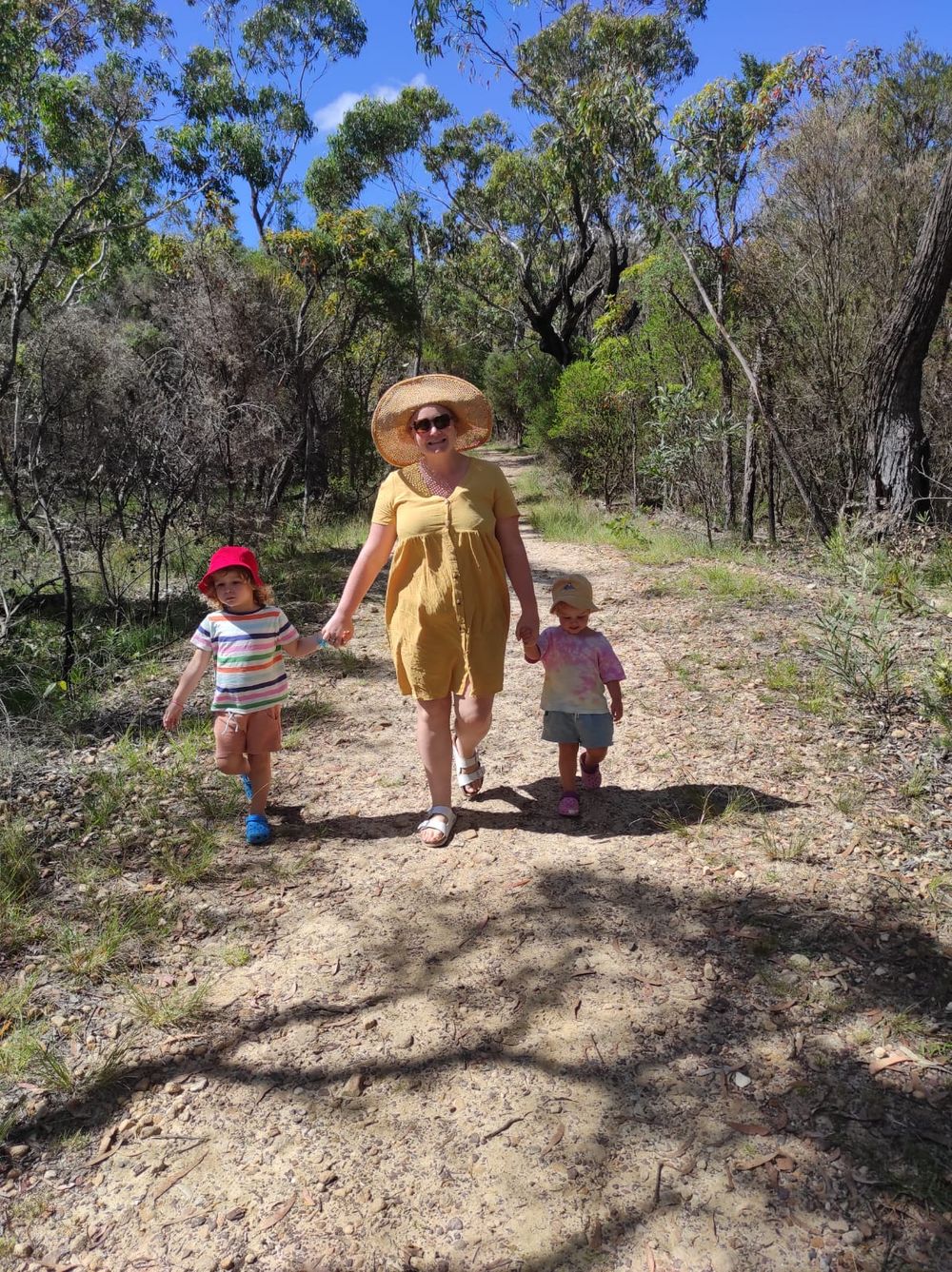 Hello, Monday readers post image