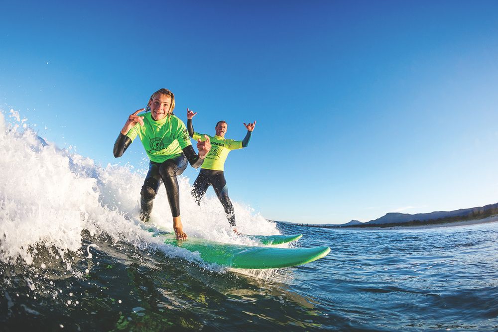 Explore top 5 surf beaches for beginners post image