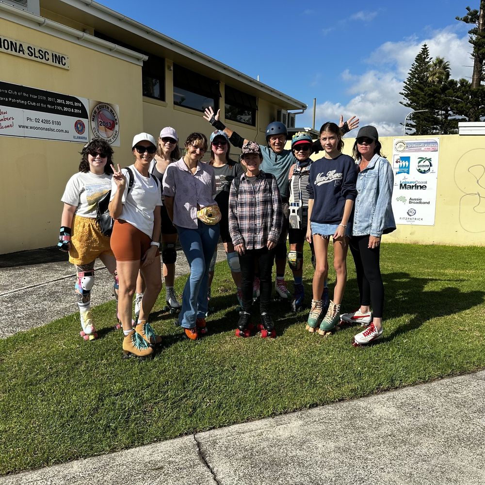 Suns Out Skates Out enjoys first social skate from Woonona to Bulli post image
