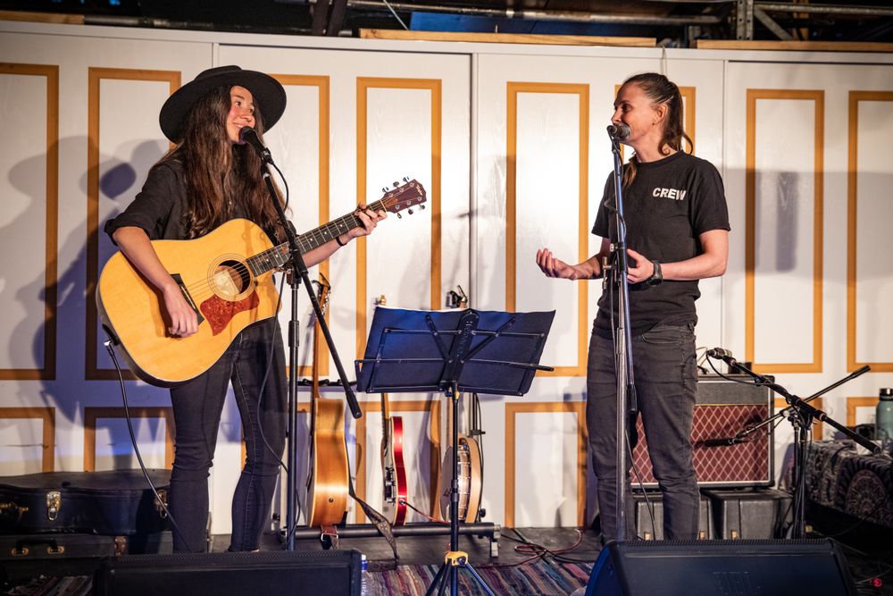 Roving musos Lucy and Hayley find freedom from rent and bills post image