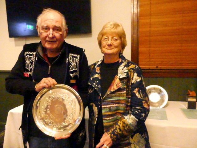 Helensburgh's national trophy winners at camellia show post image