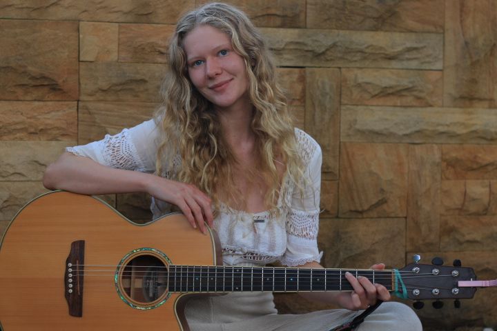 Broken: 'The song is a moody but dreamy exploration of overcoming trauma' post image