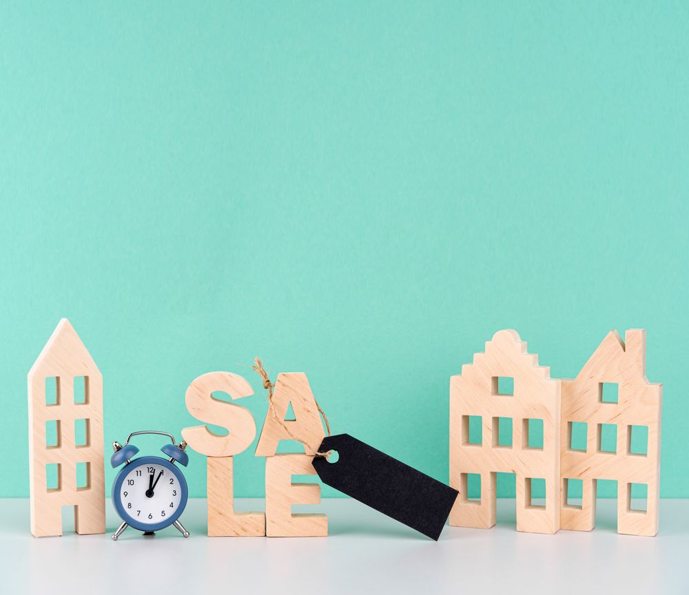 Interest rates on hold again but distressed sales inevitable post image