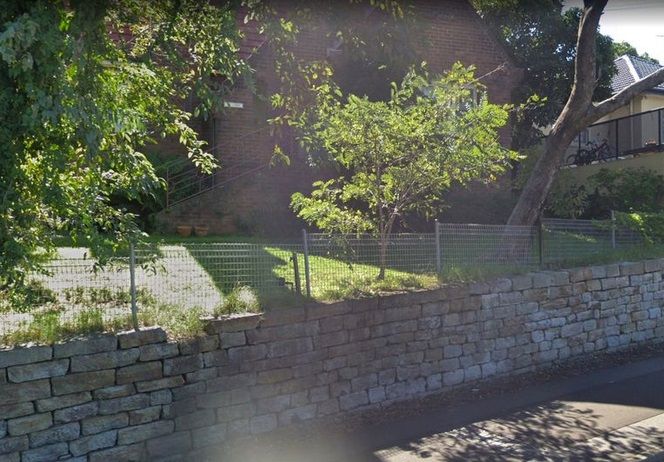 Fight to keep sandstone wall safe post image