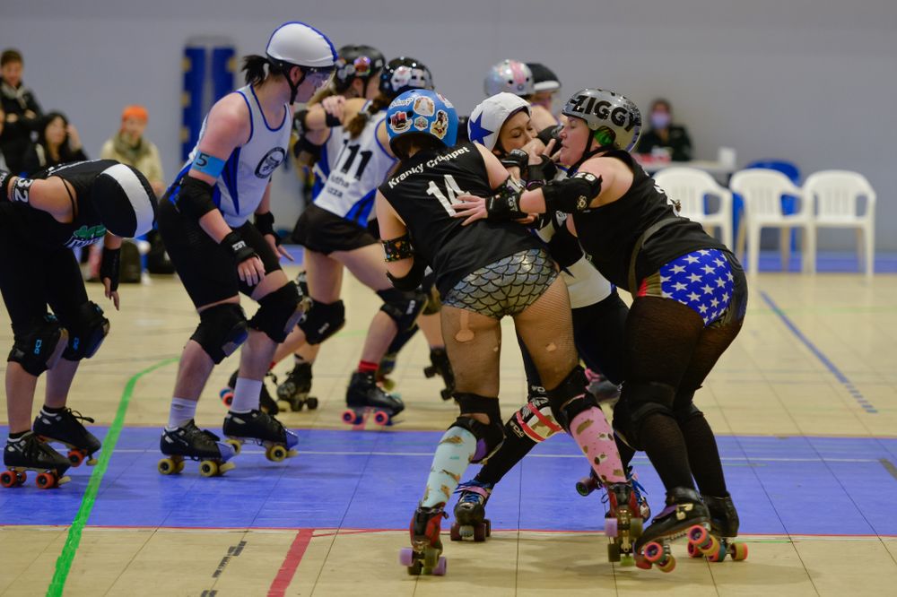 Roller derby: it's fierce, fun and anyone can have a go post image