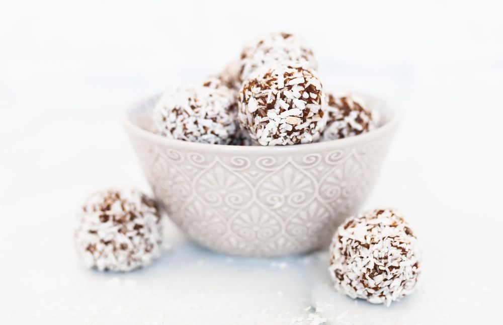 Make Carrot Cake Energy Balls post image