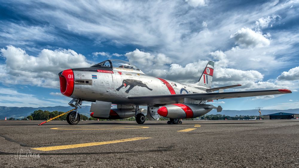HARS Tarmac Days: Connie Engine Works and Sabre Jet on show post image