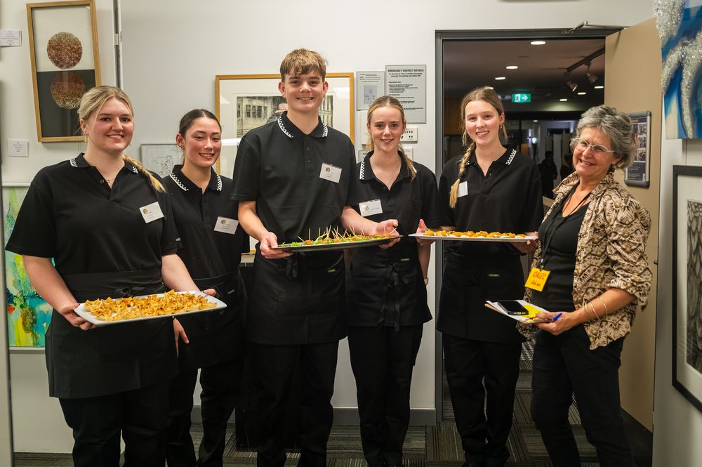 Photos from Thirroul Seaside Festival's Art Show launch night post image