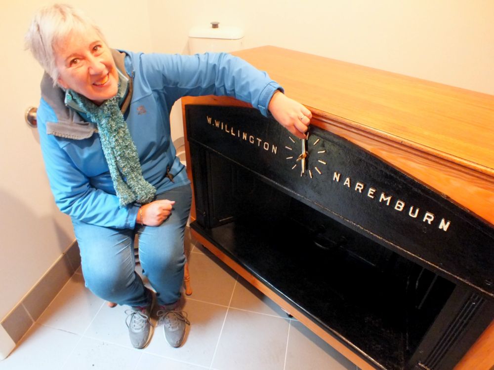 Men's Shed restores old bread oven post image