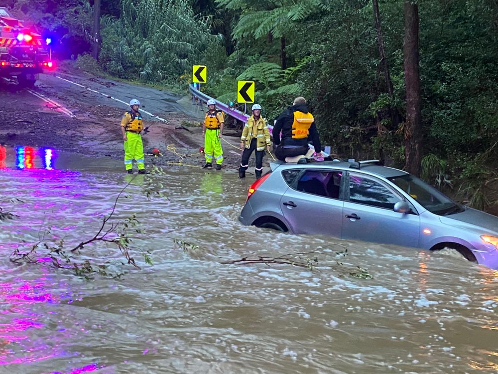 Firies' flood training put to the test at Otford Causeway rescue post image