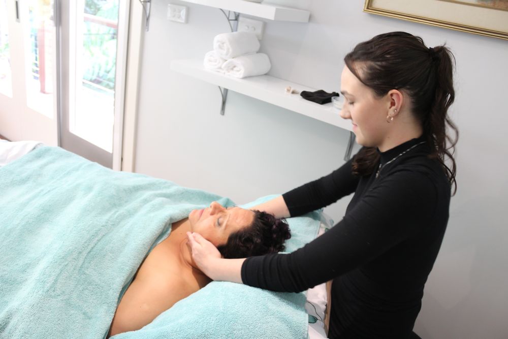 Nourish Spa delivers mobile massage service to homes in 2508 post image