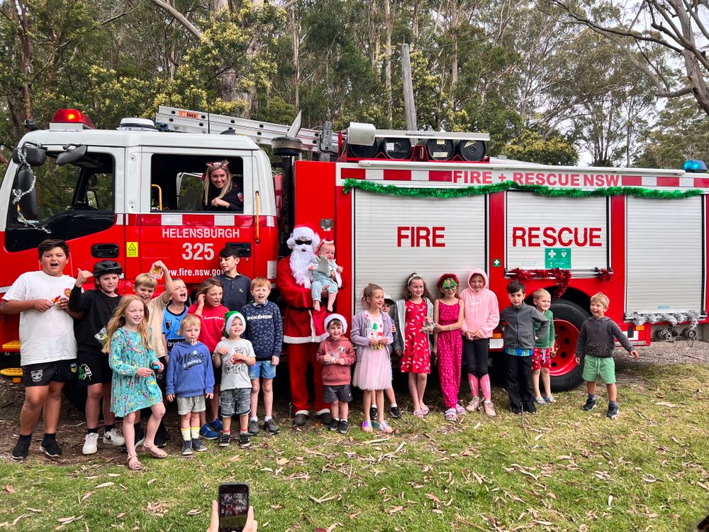 Thanks to Station 325 Helensburgh: Santa Claus is coming to town! post image