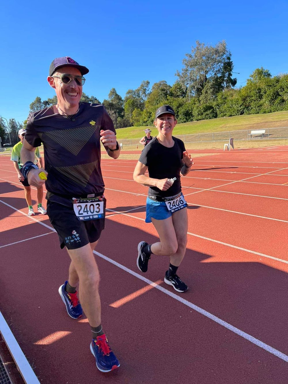 Teetotal stars: Helensburgh runners give up alcohol, take on world post image