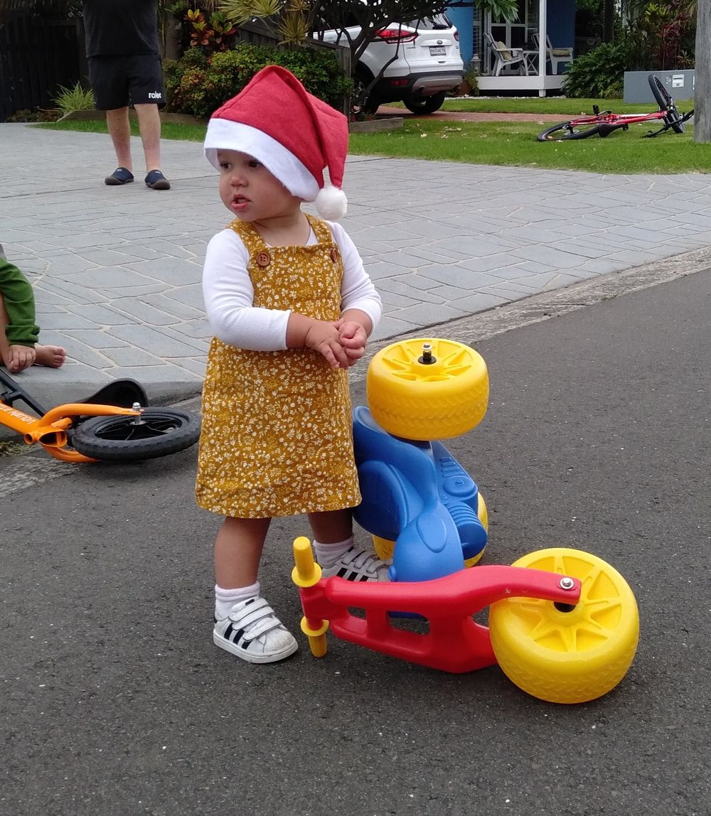 Hello, Monday readers post image