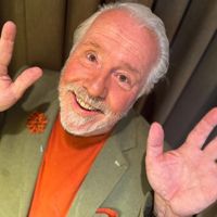 Veteran entertainer calls end to stellar decades-long career post image