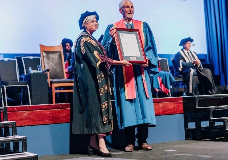 UOW graduates urged to 'thump table' for a better future post image