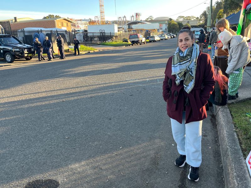 Protesters' morale 'high' as anti-war rally blocks Bisalloy workers post image