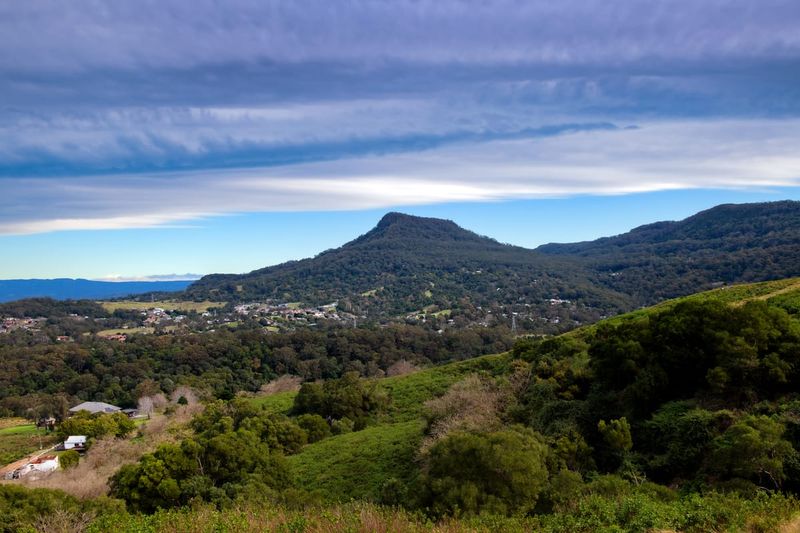 Stratocumulus cloud with a developing arcus shelf cloud