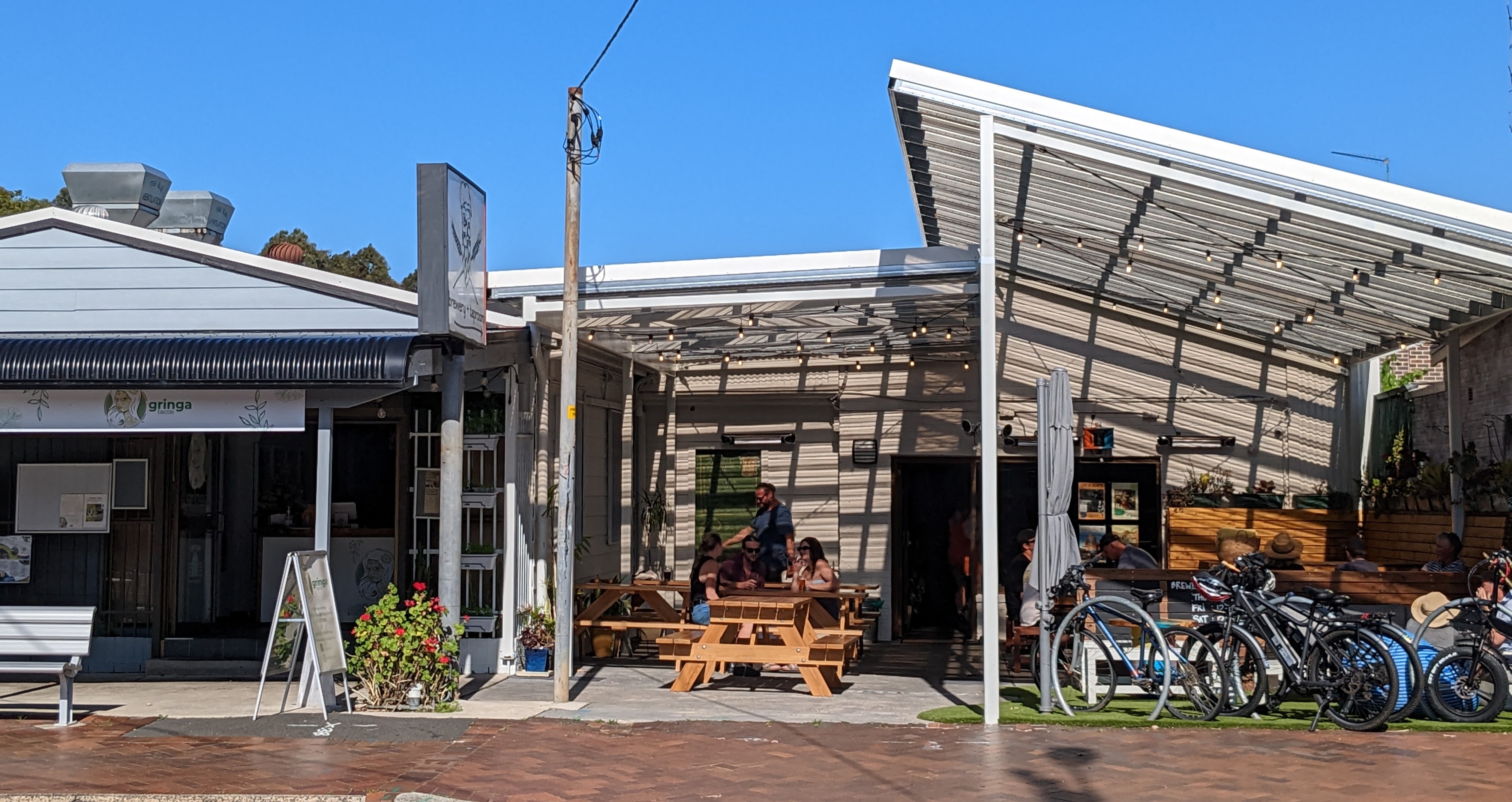Making beer while the sun shines, Tarrawanna brewery named 'Climate Zero Heroes'