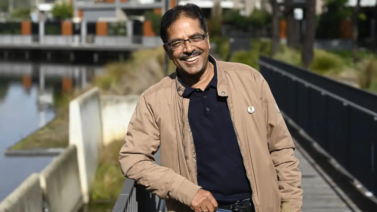 Friends to Wollongong City Libraries to lunch with Om Dhungel  post image