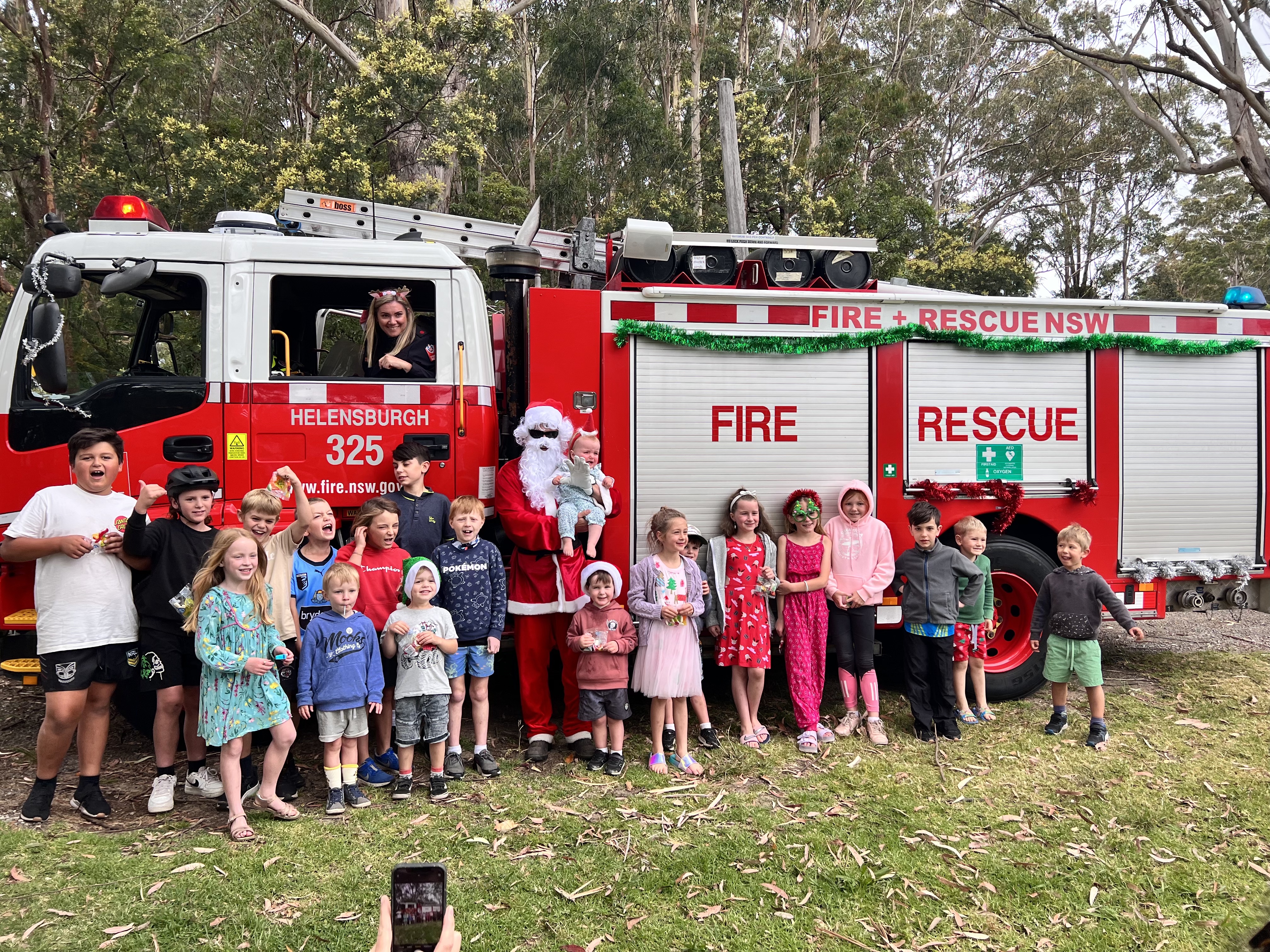 Thanks to Station 325 Helensburgh: Santa Claus is coming to town!