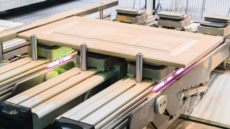 German Furniture Industry Output Continues to Fall