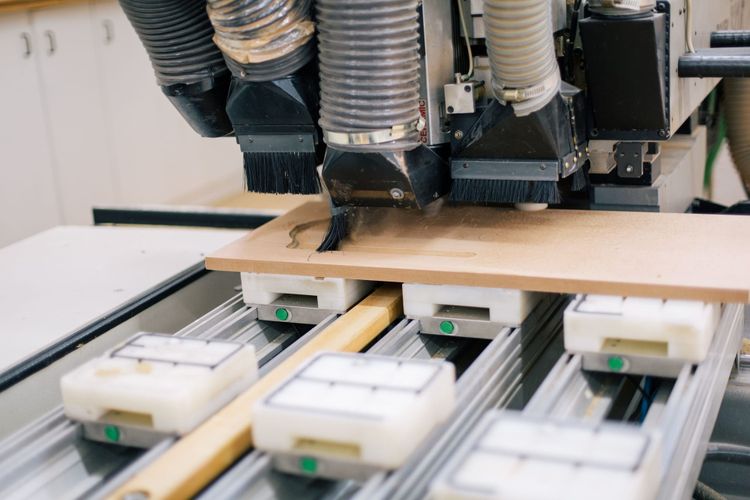 US Furniture Manufacturing: Regional Concentration and Growth