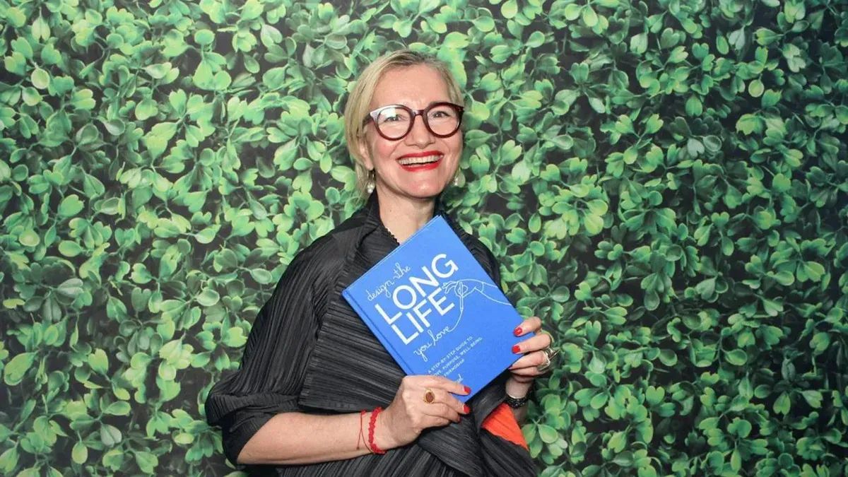 Award-winning designer Ayse Birsel presenting to entrepreneurs - The Inspiration Space