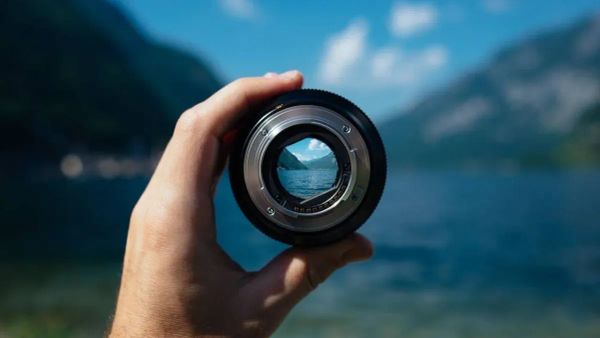 Business owner defining niche market and target audience - The Inspiration Space